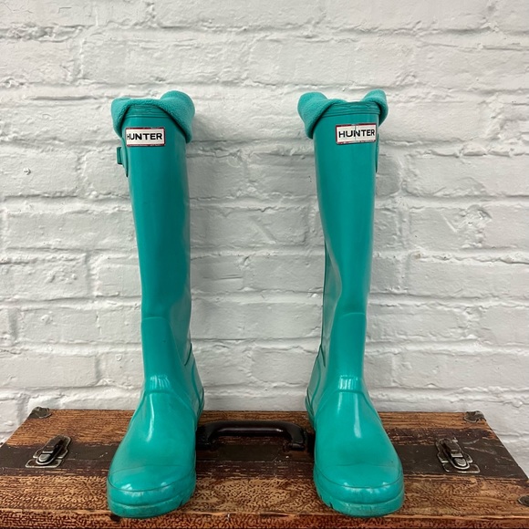 HUNTER Turquoise Tiffany Blue Rain Boots with boot socks - Picture 5 of 11